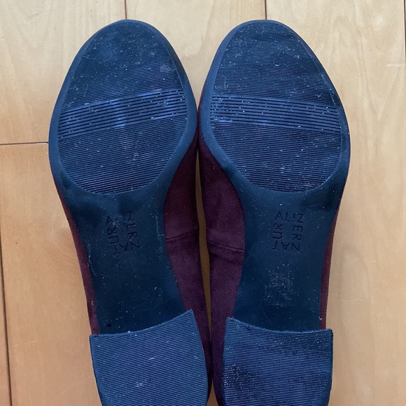 Naturalizer 2-inch heel. - Picture 3 of 4